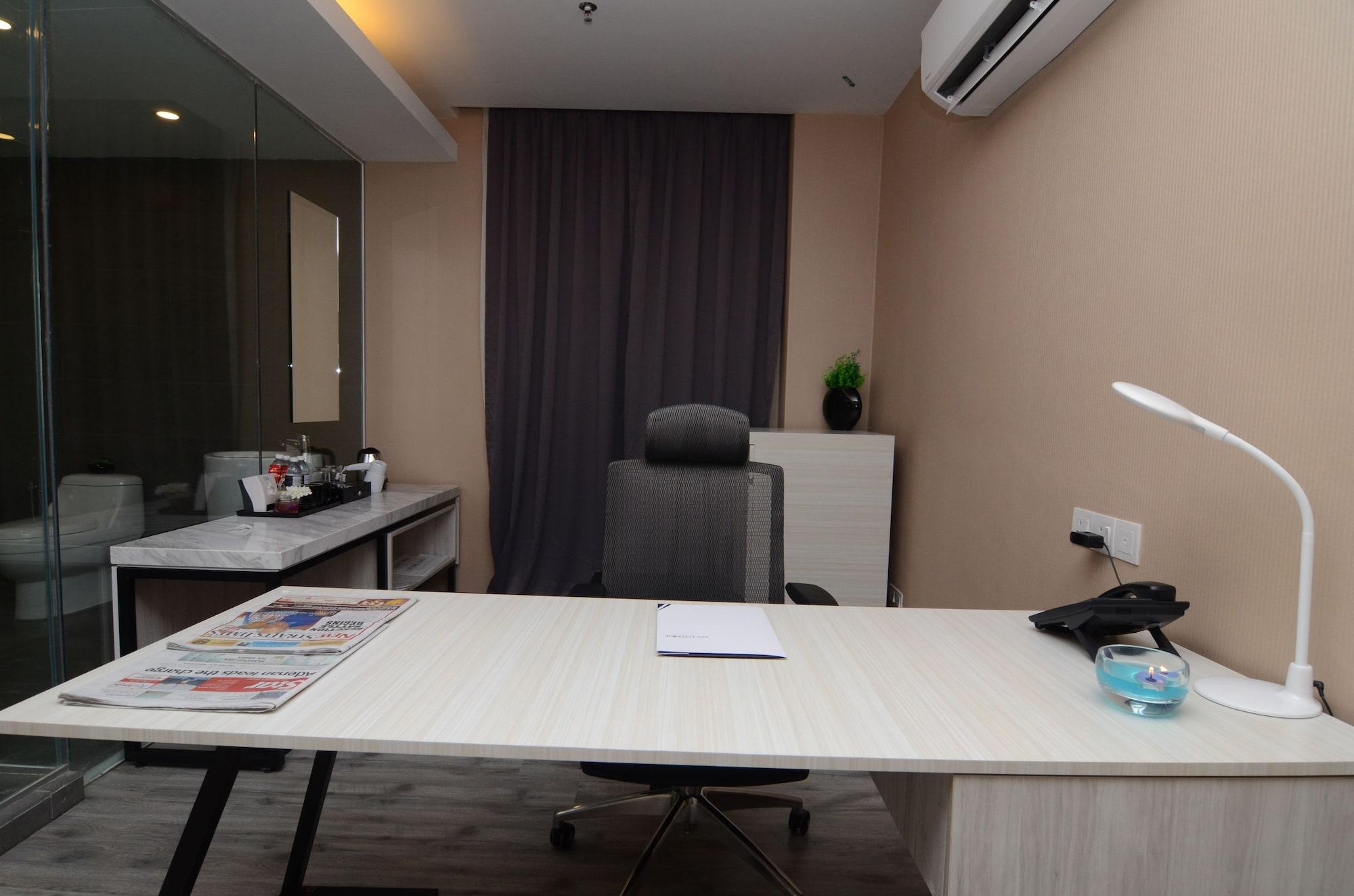 The Leverage Business Hotel Johor Bahru Exterior photo